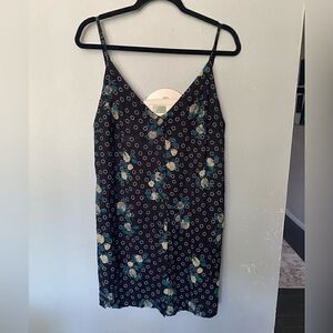 RVCA Strappy V-Neck Print Tunic Top Medium